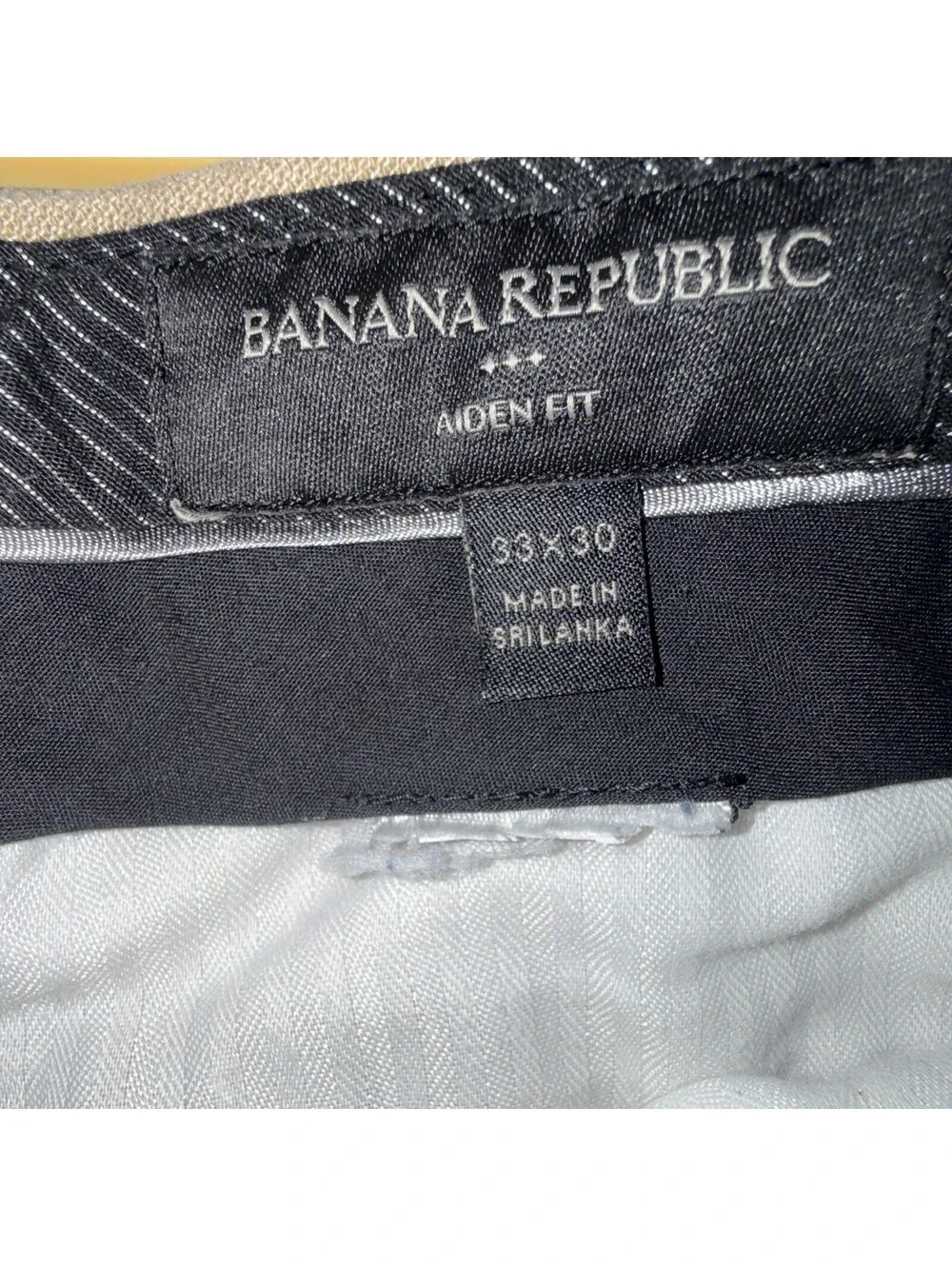 Banana Republic Men's Beige Chino Pants 33x30 Straight Regular Twill Cotton A200